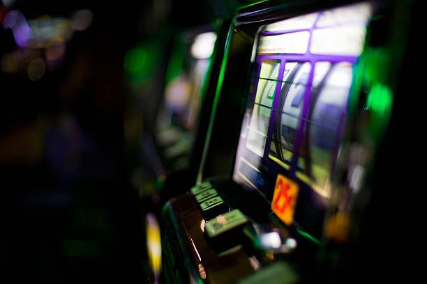 Habanero slot game interface showing paylines and bet settings on arta88